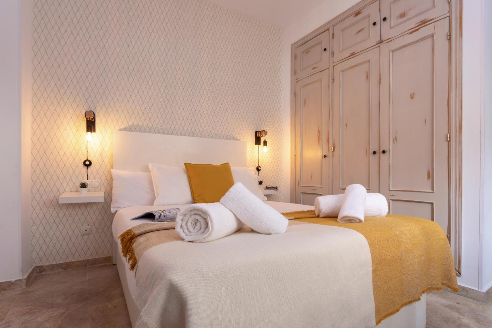 Precioso Apartamento En Pleno Centro By Rent Me Malaga Exterior photo